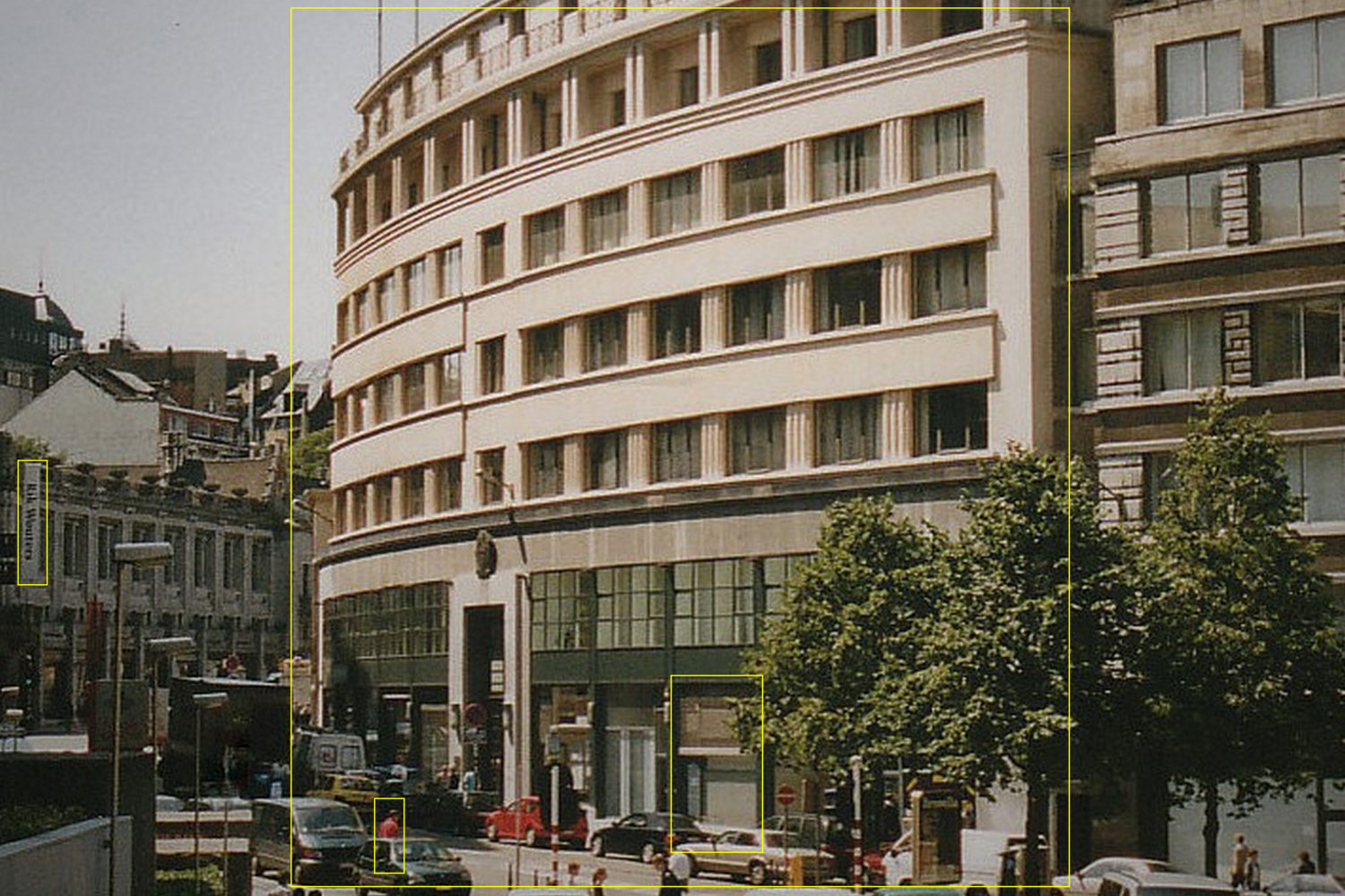 A view from Bidules Rue Ravenstein Bruxelles in the eighties, before it became a glasses store